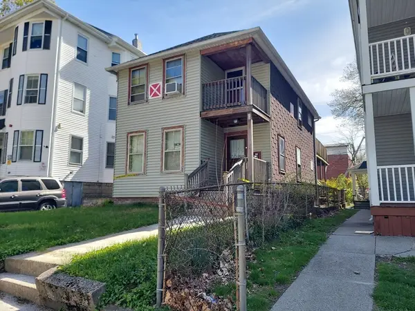 63 Charlotte St, Worcester, MA 01610