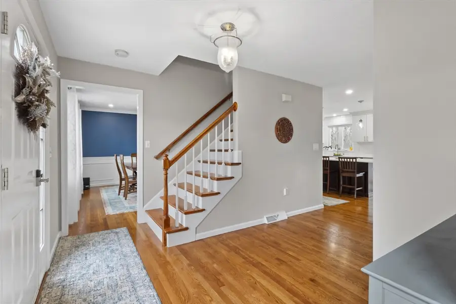 25 Farmington Dr, Shrewsbury, MA 01545 - #2