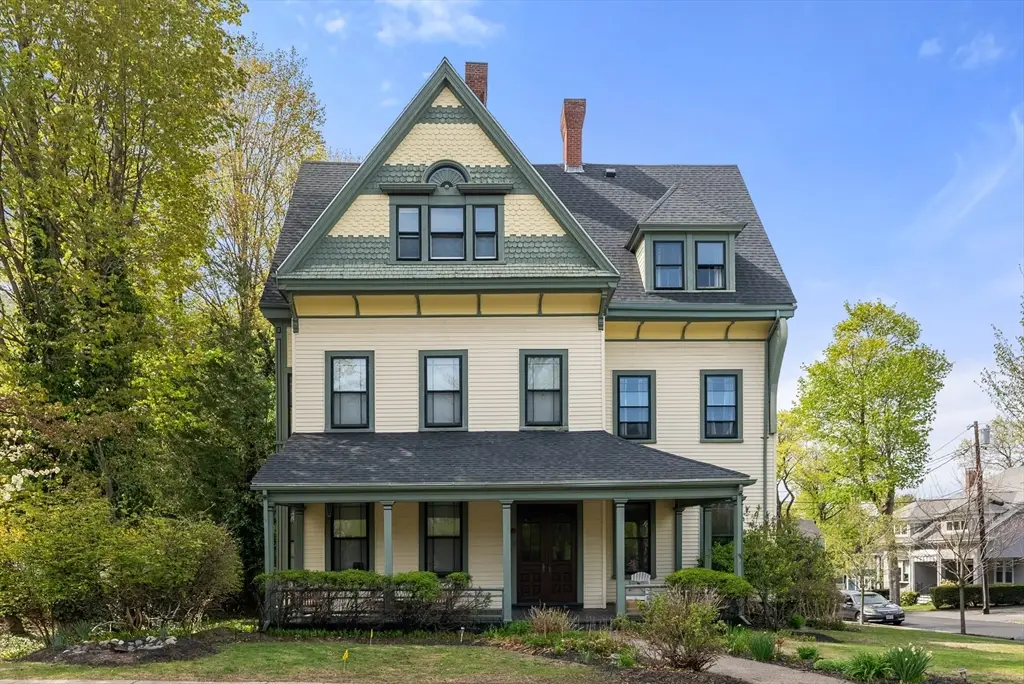 49 Grove St #2, Newton, MA 02466 - #1
