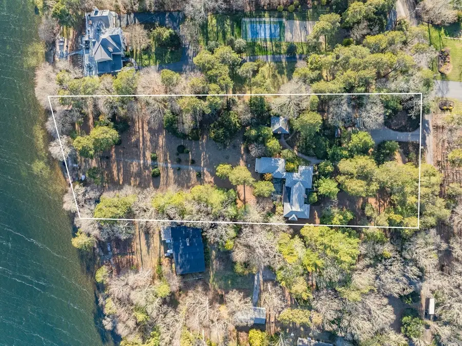 74 Lakeview Dr, Barnstable Town, MA 02632 - #2