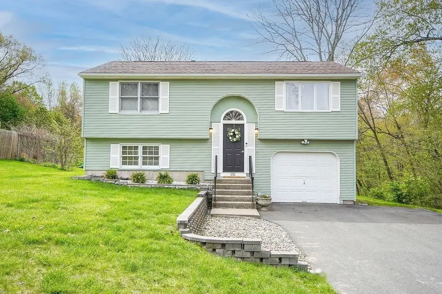 131 Queen Ave, West Springfield, MA 01089 - #2