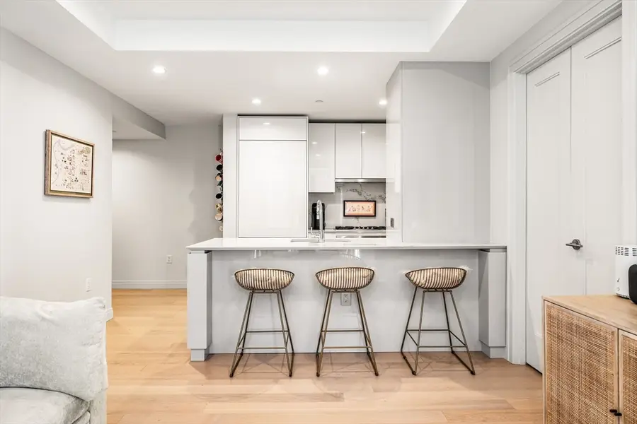 135 Seaport Blvd #906, Boston, MA 02210 - #3