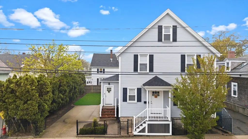 26 Oak St, New Bedford, MA 02740 - #1