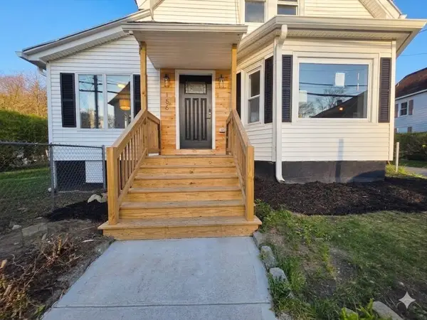 156 Beech St, Fitchburg, MA 01420