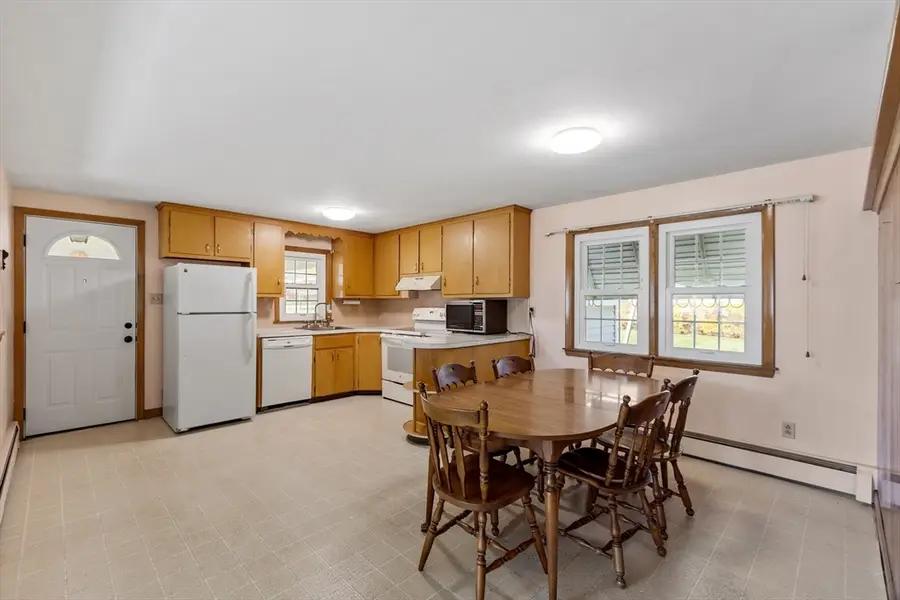 500 Oak Hill Rd, Fitchburg, MA 01420 - #3