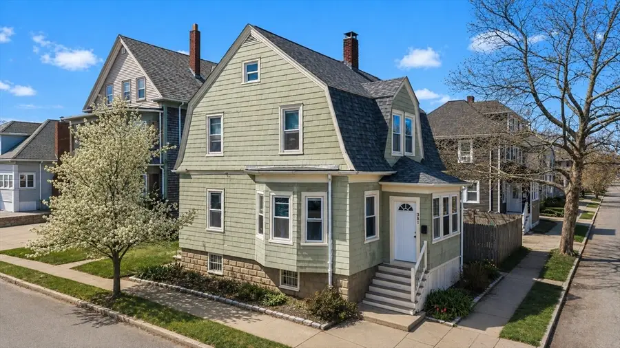 381 Park St, New Bedford, MA 02740 - #3