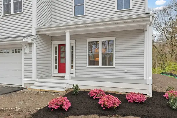 86 Plain, Hopedale, MA 01747