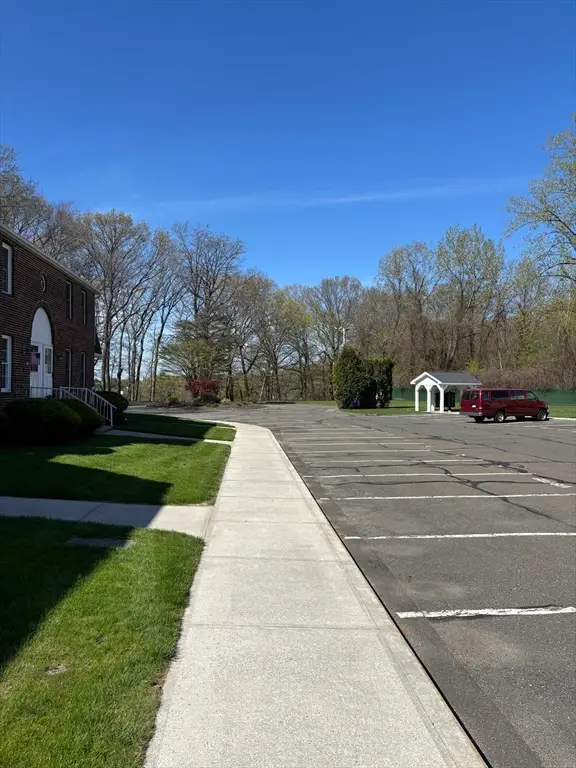 283 Fuller Rd #T, Chicopee, MA 01020 - #2