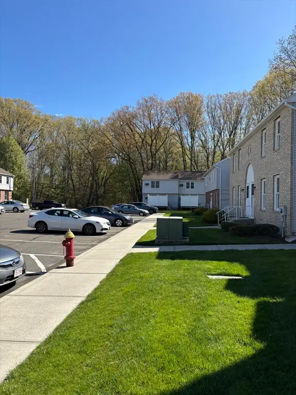 283 Fuller Rd #T, Chicopee, MA 01020 - #3