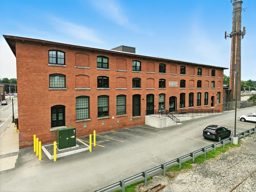 55 Sterling St #208, Clinton, MA 01510 - #2