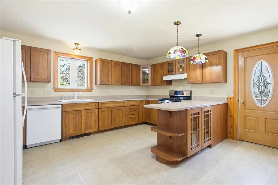 298 Providence Rd, Northbridge, MA 01588 - #2