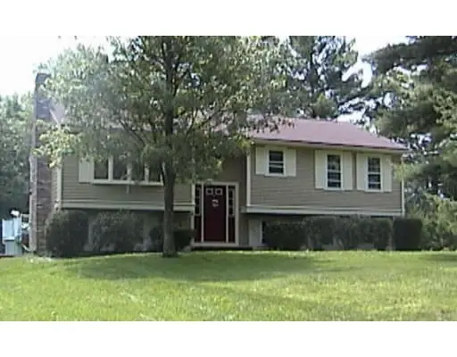 66 Mill St, Pembroke, MA 02359