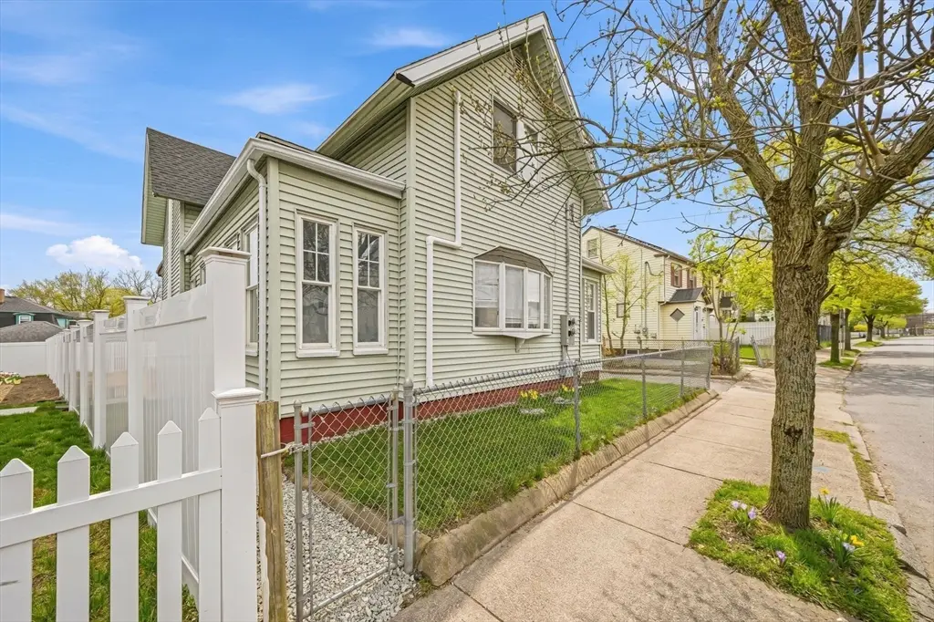 12 Howard St, Lynn, MA 01902 - #1