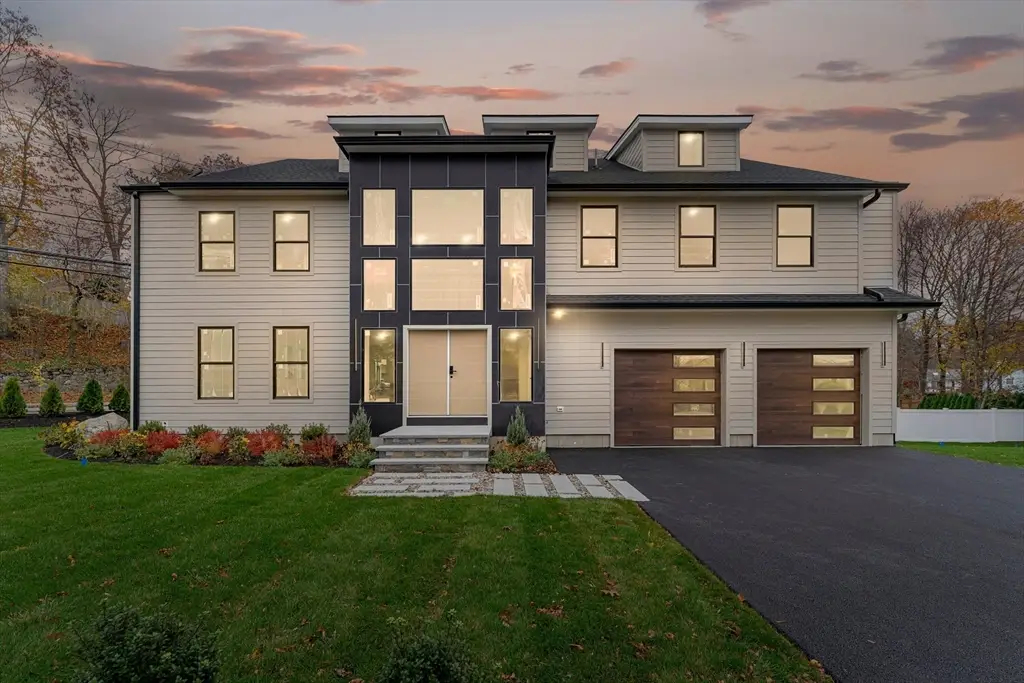 8 Noanett Rd, Needham, MA 02494 - #1