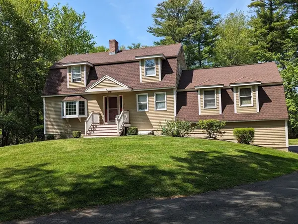 68 Baker Rd, Salisbury, MA 01952