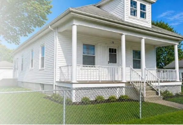 76 Rosella Ave, Pawtucket, RI 02861