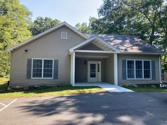 74 N Hatfield Rd, Hatfield, MA 01038 - #1