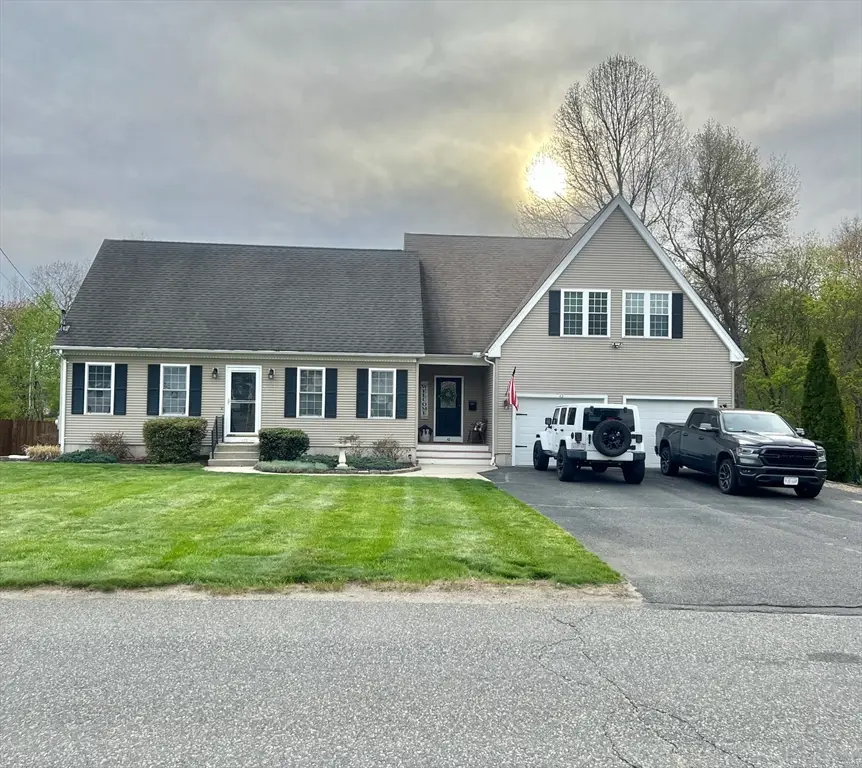42 Mechanic St, Palmer, MA 01069 - #1