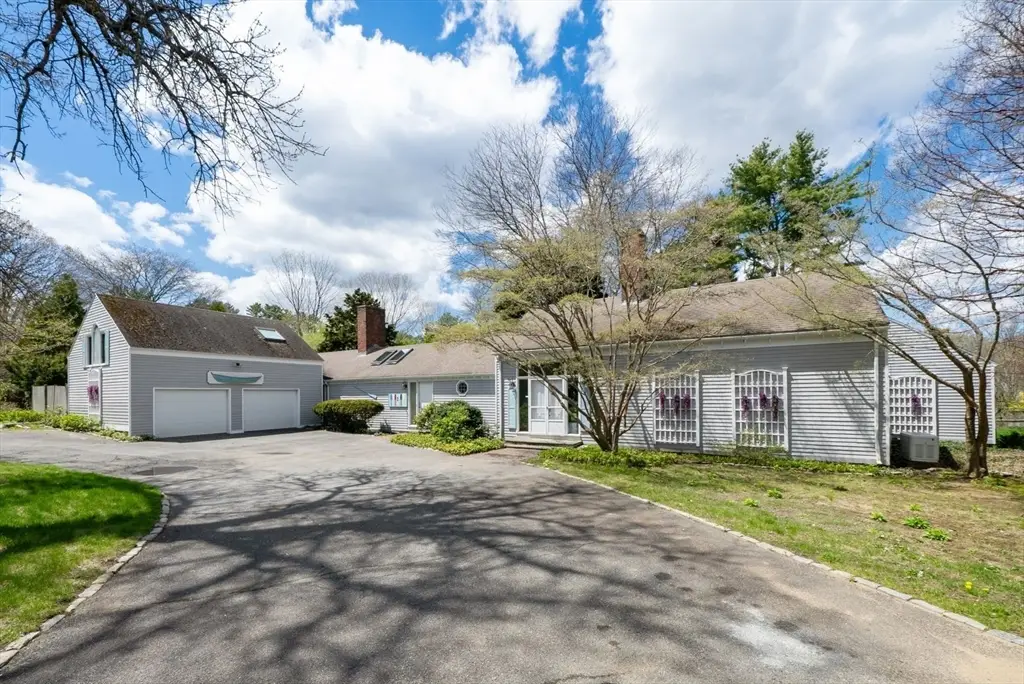 3 Proctor St, Manchester, MA 01944 - #1