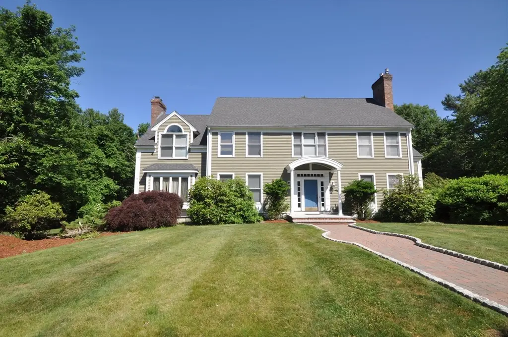 9 Breezy Point Rd, Acton, MA 01720 - #1