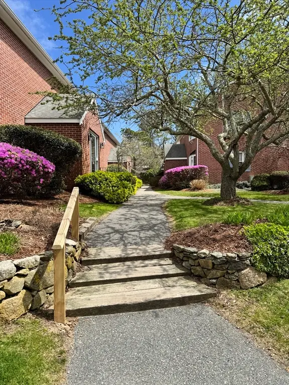 775 West Main St #5, Hyannis, MA 02601 - #2