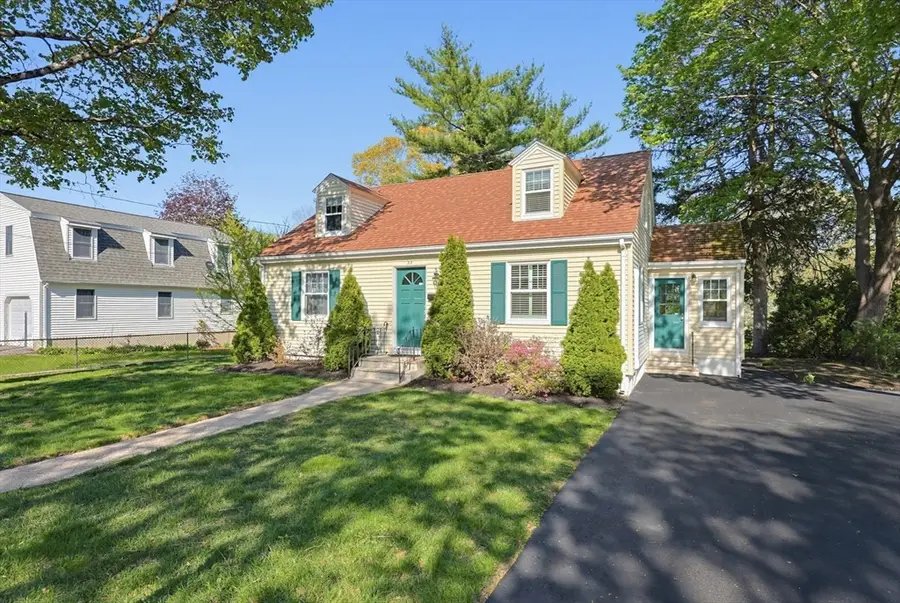 35 Interval Ave, Attleboro, MA 02703 - #3