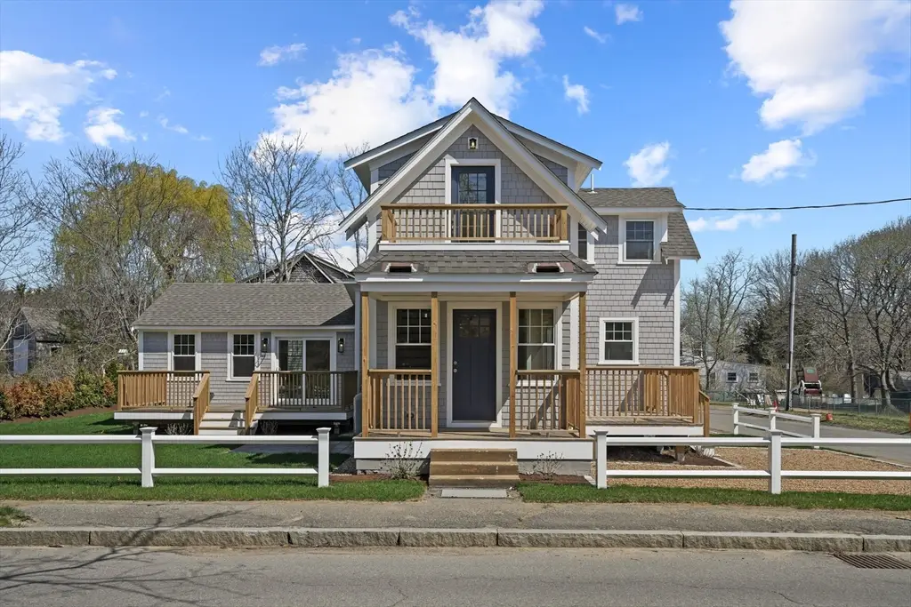 33 Vineyard Ave, Oak Bluffs, MA 02557 - #1