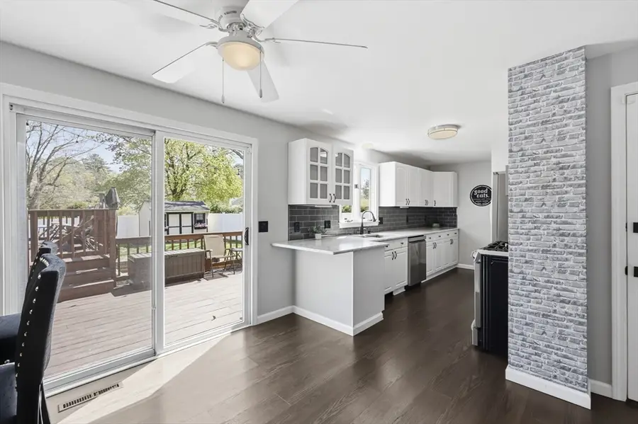 33 Winding Ln, Springfield, MA 01118 - #3