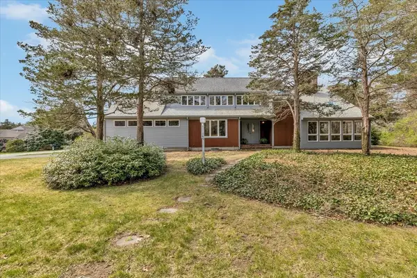 149 Cliffwood Lane, Falmouth, MA 02540