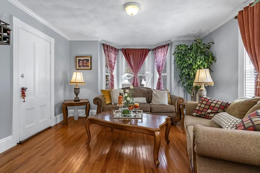6 Pearl St, Salem, MA 01970 - #3