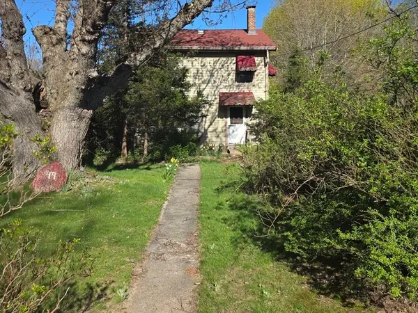 19 Carmen Street, Attleboro, MA 02703