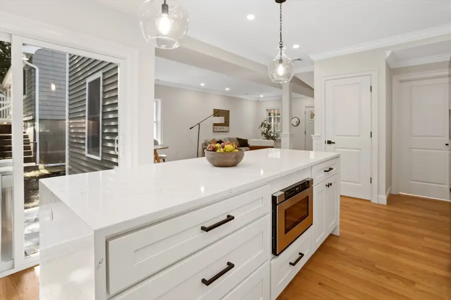 21 Vista St, Melrose, MA 02176 - #3
