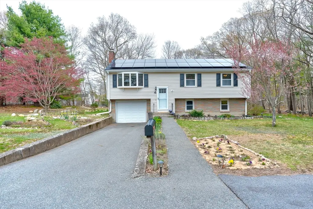 4 Park Dr, Holbrook, MA 02343 - #1
