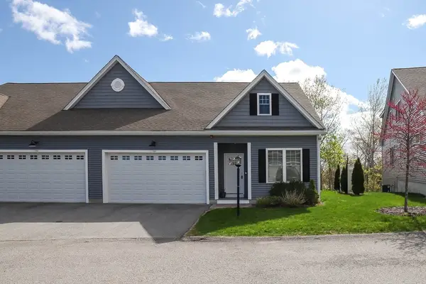 707 Southwood Ln #707, Clinton, MA 01510