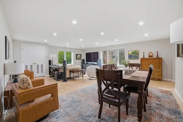 11 Ledgewood Way #16, Peabody, MA 01960
