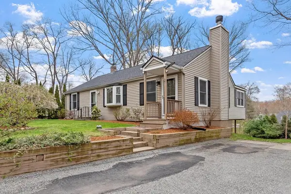 17 Ledgewood Dr., Boylston, MA 01505