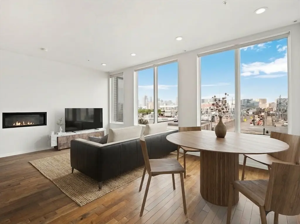 525 E 1st St #PH5, Boston, MA 02127 - #1