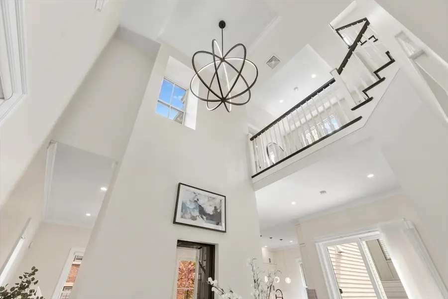 160 Norfolk St #1, Cambridge, MA 02139 - #3