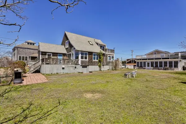 5 64th St, Newburyport, MA 01950