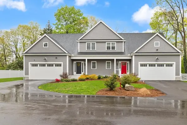 9 Orchard Pl #9, Foxboro, MA 02035
