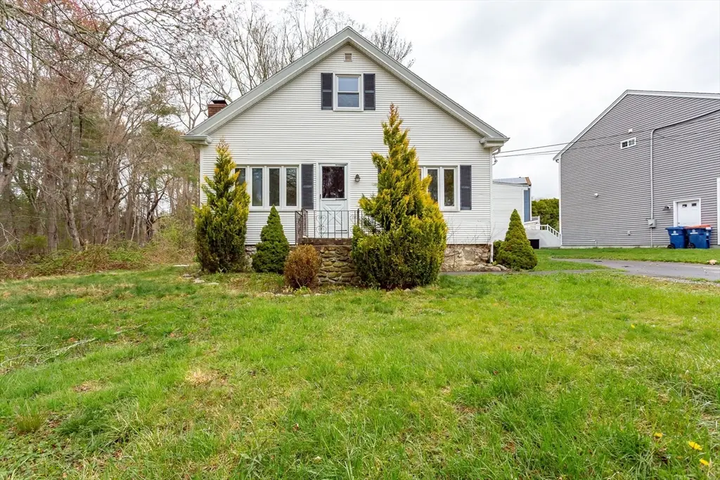 31 Bradford St, New Bedford, MA 02745 - #1