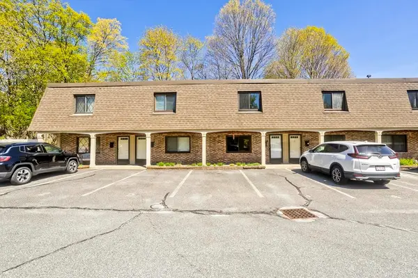 59 School St #C3, Northborough, MA 01532