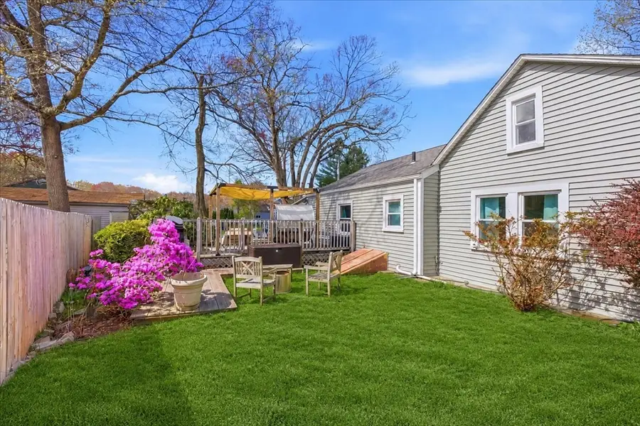 320 Church Ave, Warwick, RI 02889 - #2
