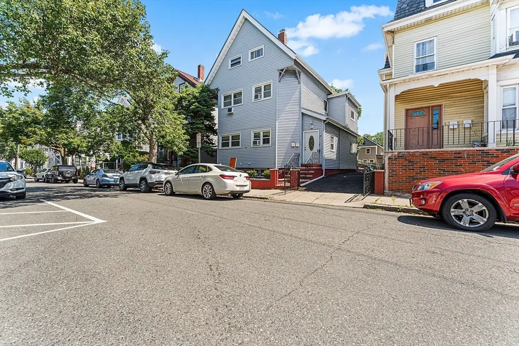 32 Rush St, Somerville, MA 02145 - #1