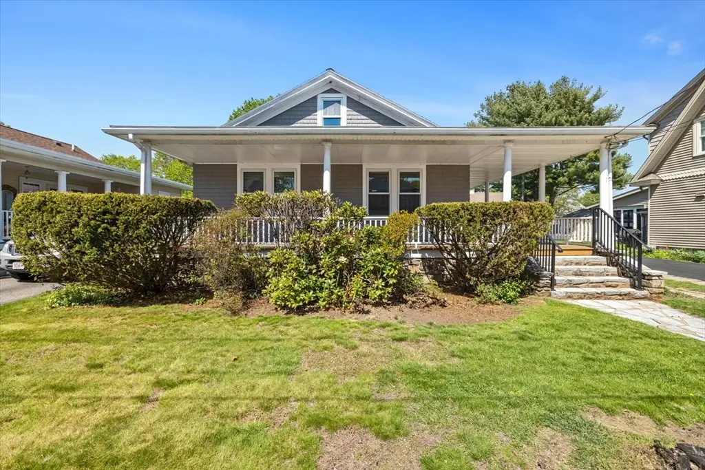 11 Marion St, Uxbridge, MA 01569 - #1