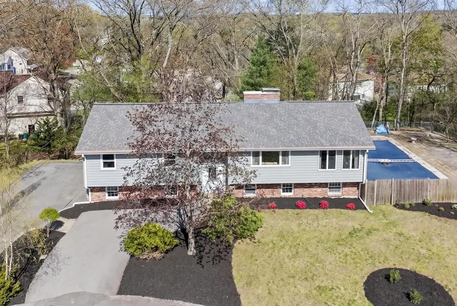 16 Briscoe Street, Woburn, MA 01801 - #2