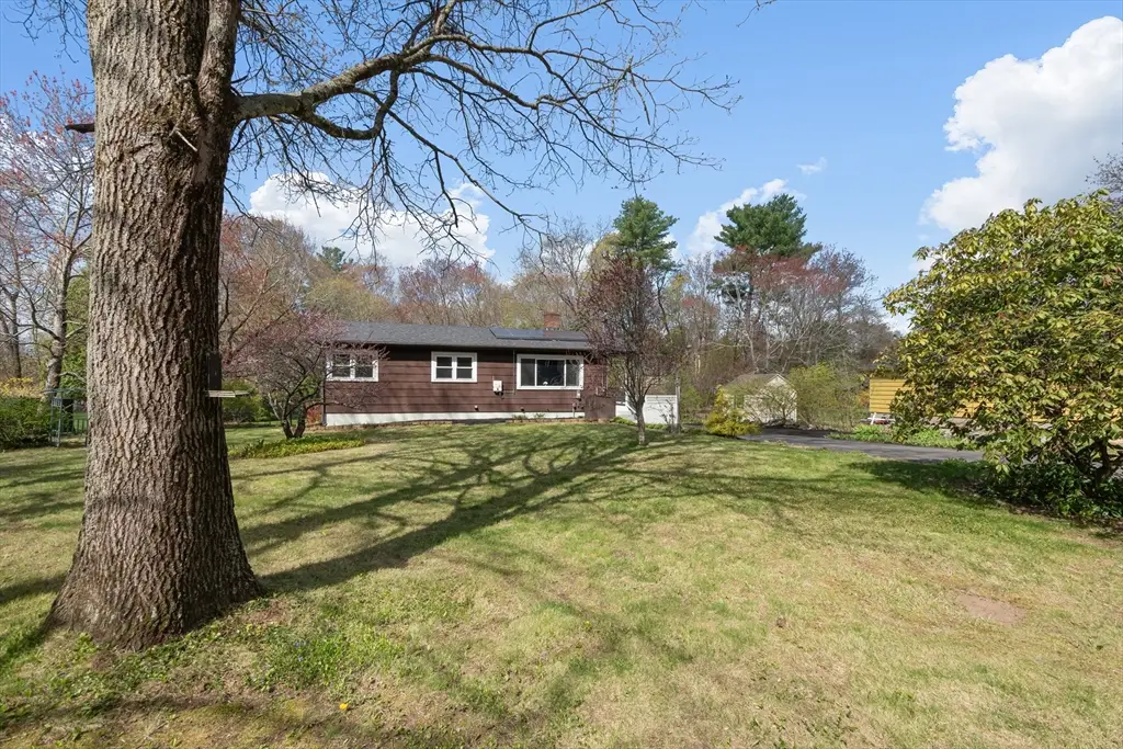 21 Warren Rd, Upton, MA 01568 - #1