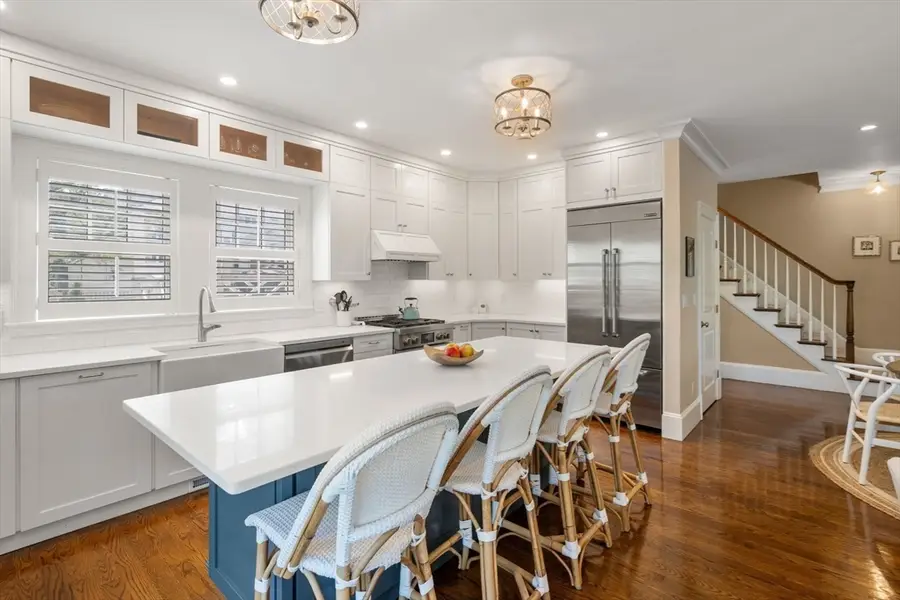 6 Woods Place #2, Boston, MA 02129 - #3