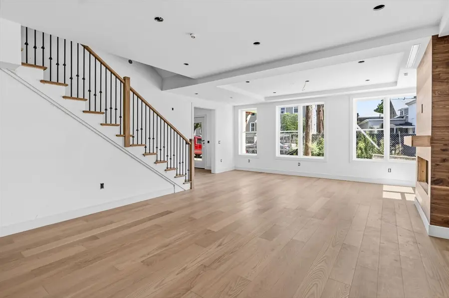 16 Khloe Lane, Northampton, MA 01060 - #3