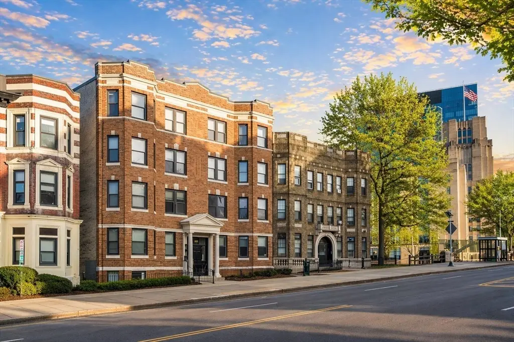 451 Park Dr #3A, Boston, MA 02215 - #1